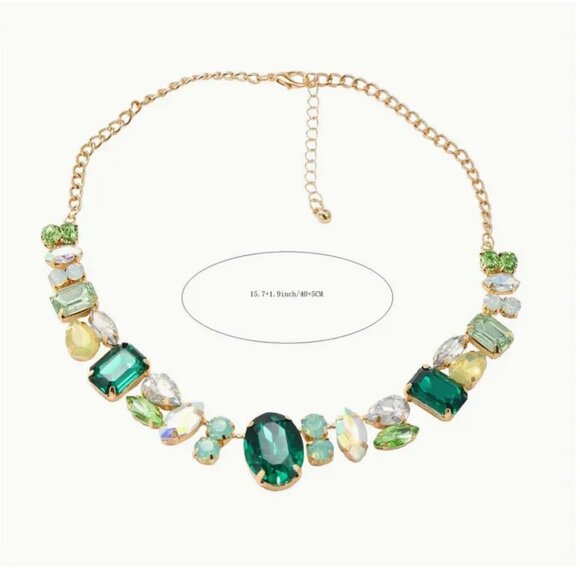 Elegant Crystal Statement Necklace With Emerald Green & Multicolored Stones - Picture 3 of 3
